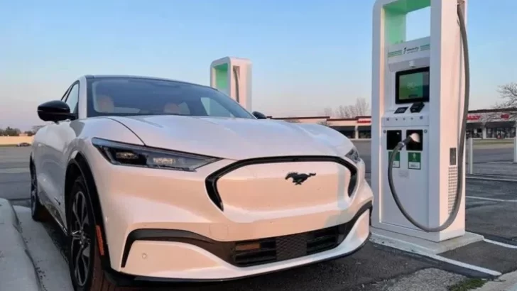 Ford’un elektrikli otomobil yatırımları devam ediyor: Üretim iki katına çıkacak