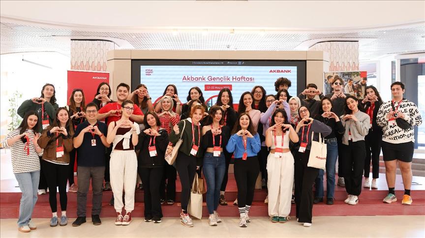 Akbank Gençlik Akademisi dördüncü yılını tamamladı